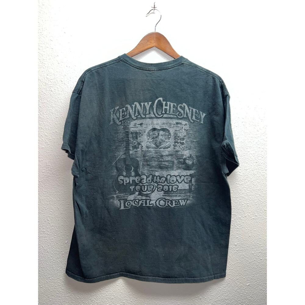 Kenny Chesney Shirt Spread The Love Tour Local Crew Concert X-Large Tee Shirt